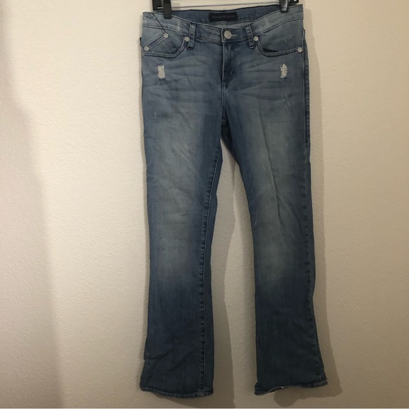 ROCK & REPUBLIC Jeans Boot Cut Distressed Light Wash Low Rise Bling Back Pockets - Picture 2 of 16